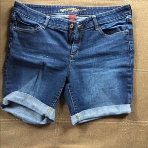 Arizona mean shorts